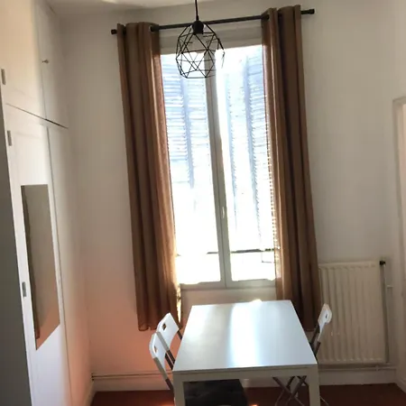 Appt Fonctionnel Au Coeur Du Centre-ville Apartamento